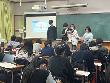 1年生　課題研究中間発表会を終えて