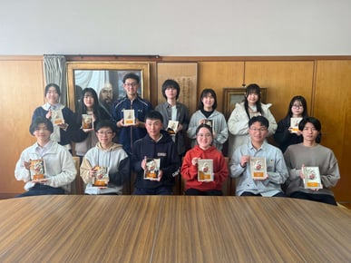 2学年課題研究発表会の表彰を行いました