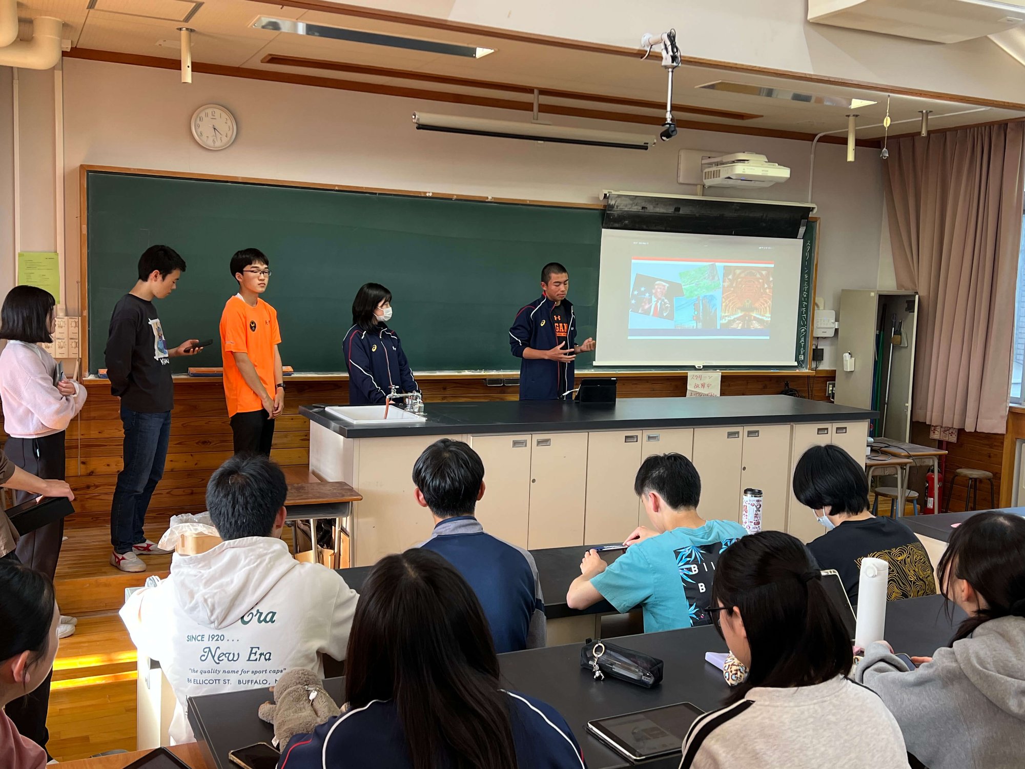 海外研修報告会準備の様子