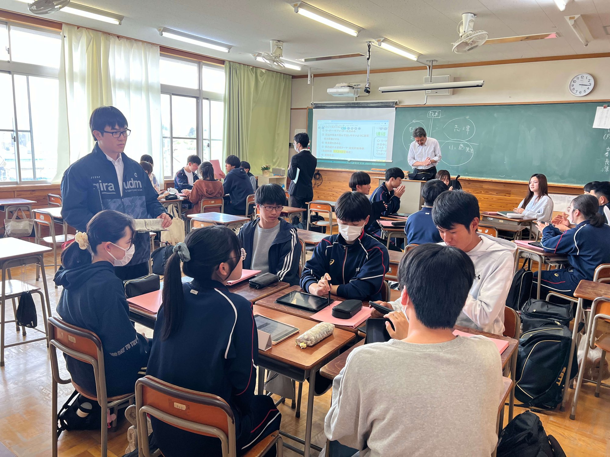 ゼミ形式授業の様子