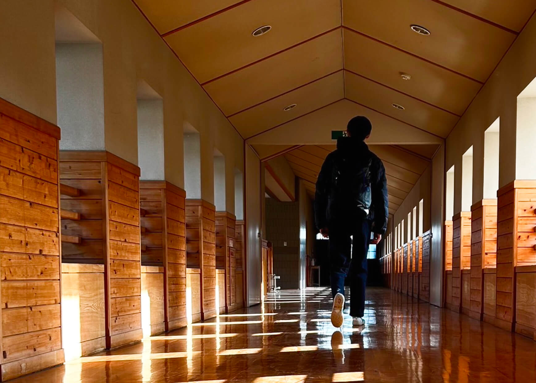 pic_main-visual_slide_02