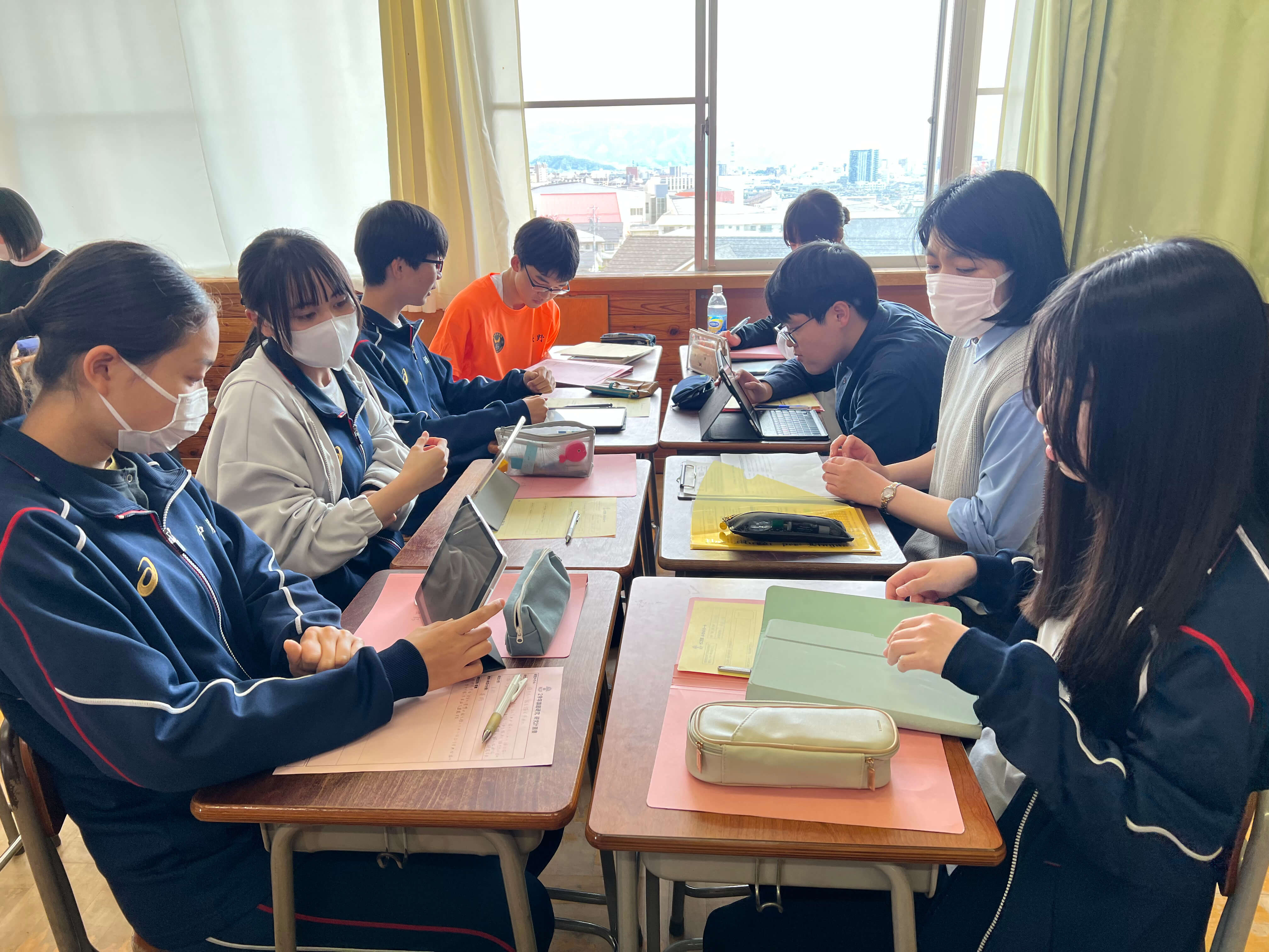 ゼミ形式授業の様子