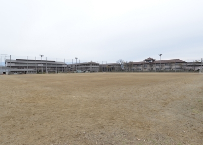 グラウンド