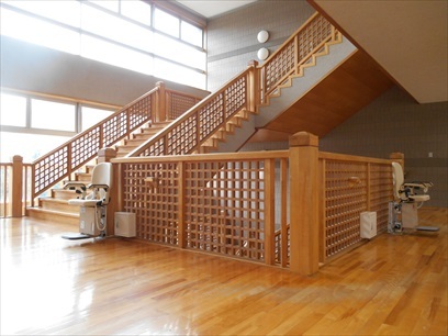 シンデレラ階段・昇降機