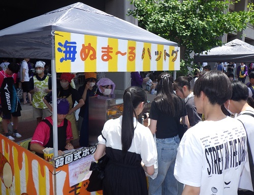 中フェス・芸術祭・1/2学年クラス企画・3年生モギコン・中庭販売・有志文化企画など