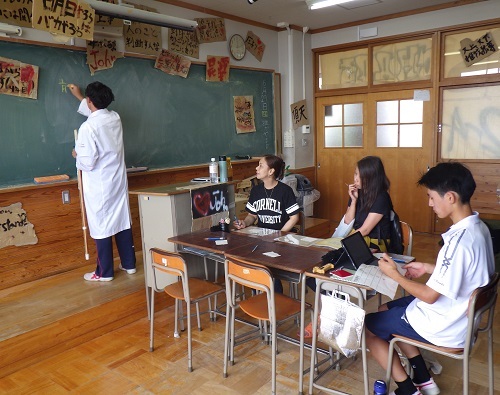 中フェス・芸術祭・1/2学年クラス企画・3年生モギコン・中庭販売・有志文化企画など